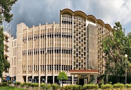 QS World University Rankings 2025: IIT Bombay and Delhi Enter Top 150 in Rankings